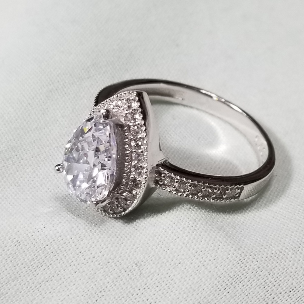 Sterling silver pear halo ring - Picture 5 of 5